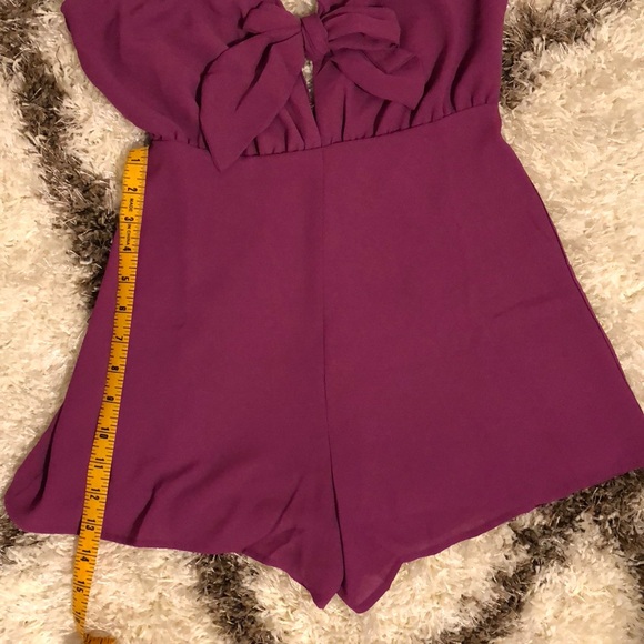 Lush Gigi mock chocker tie front romper - Picture 4 of 8